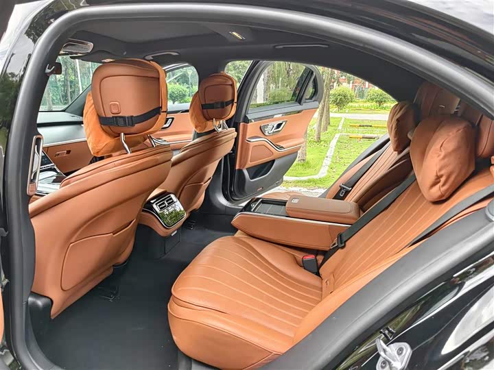 Фото 8 - Mercedes-Benz S-Class
