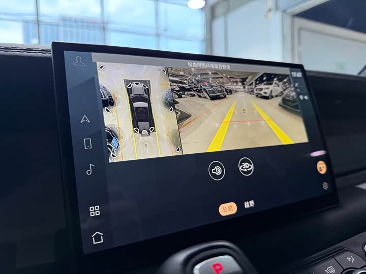 Фото 16 - Land Rover Defender