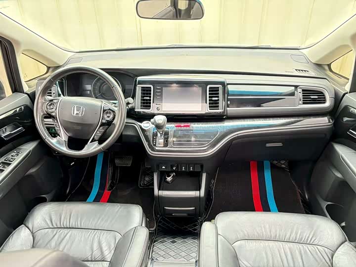 Фото 5 - Honda Elysion