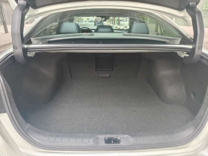 Фото 21 - Nissan Teana