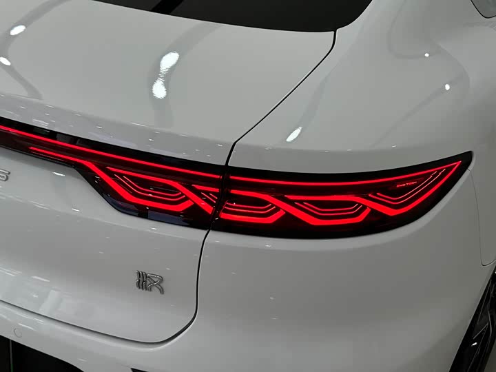 Фото 6 - BYD Han