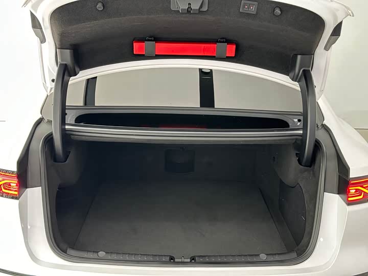 Фото 8 - BYD Han