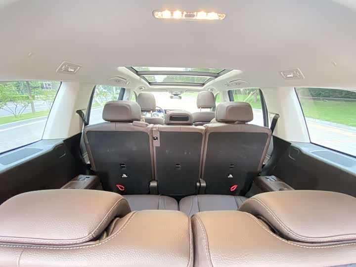 Фото 8 - Mercedes-Benz GLS-Class