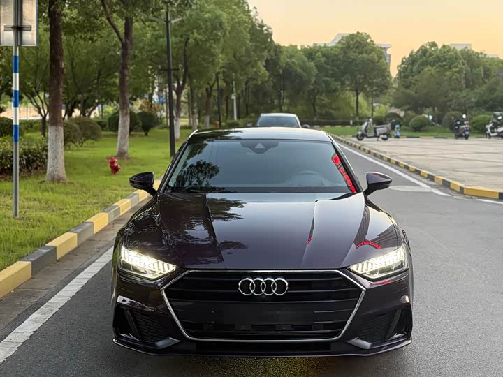 Фото 1 - Audi A7