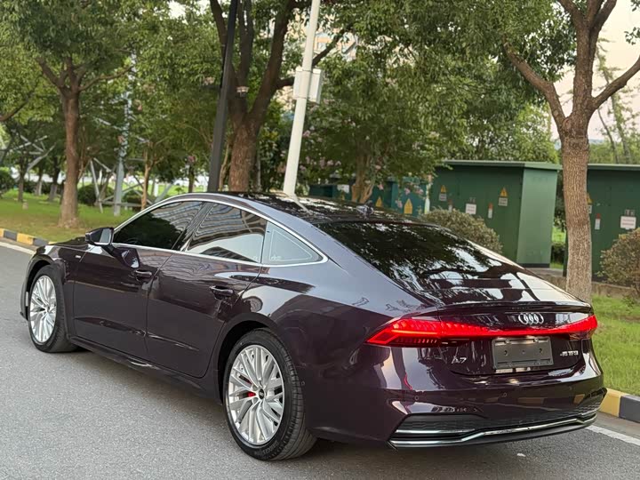 Фото 4 - Audi A7