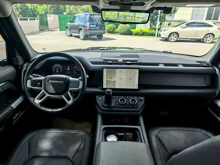 Фото 11 - Land Rover Defender