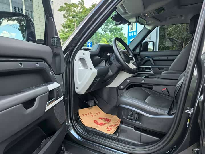 Фото 5 - Land Rover Defender