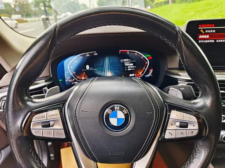 Фото 11 - BMW 5 Series