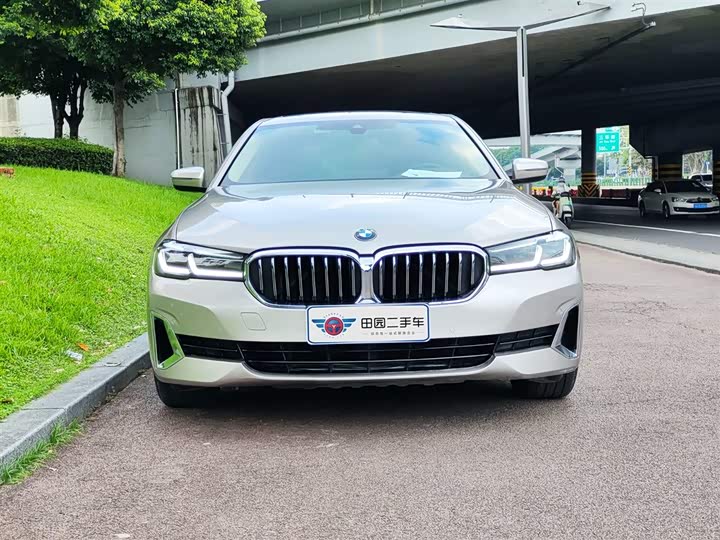 Фото 2 - BMW 5 Series