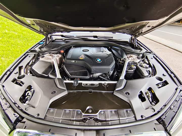 Фото 23 - BMW 5 Series