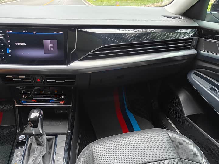 Фото 15 - Volkswagen Passat