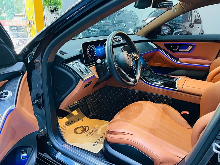 Фото 4 - Mercedes-Benz S-Class