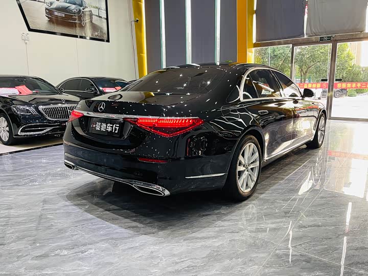 Фото 7 - Mercedes-Benz S-Class