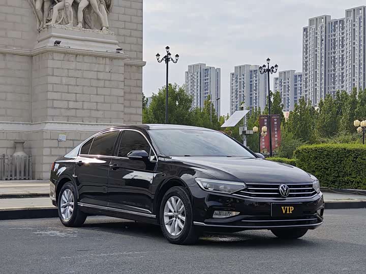 Фото 3 - Volkswagen Magotan