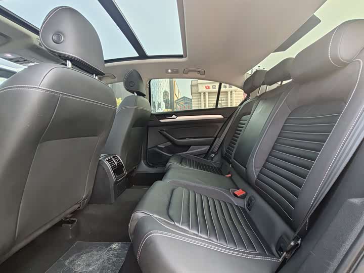 Фото 6 - Volkswagen Magotan