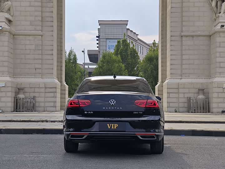 Фото 8 - Volkswagen Magotan