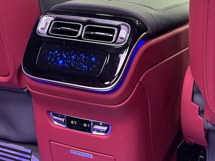 Фото 8 - Mercedes-Benz Vito