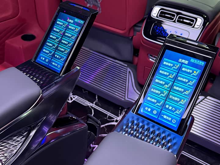 Фото 9 - Mercedes-Benz Vito