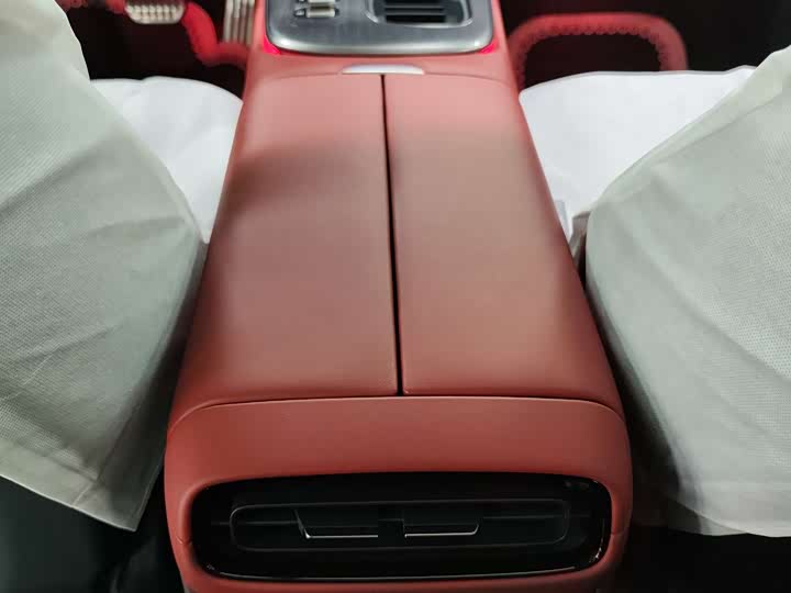 Фото 15 - Xiaomi SU7