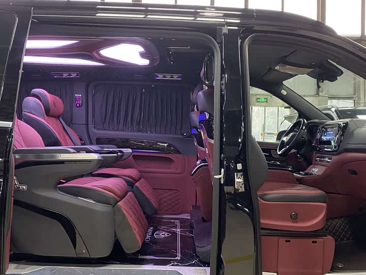 Фото 14 - Mercedes-Benz Vito