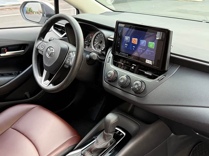 Фото 15 - Toyota Corolla