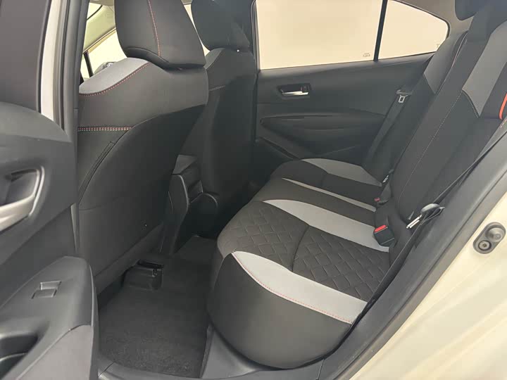 Фото 11 - Toyota Corolla