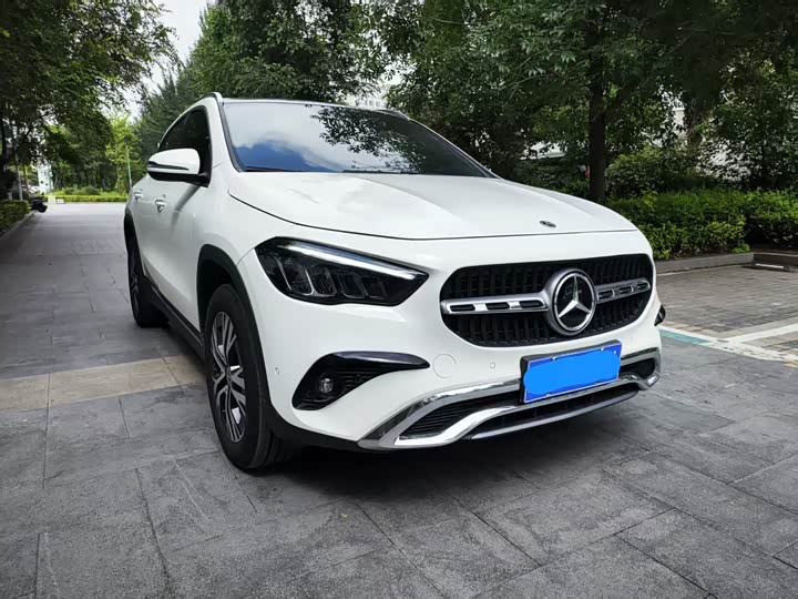 Фото 3 - Mercedes-Benz GLA-Class