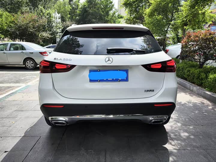 Фото 8 - Mercedes-Benz GLA-Class