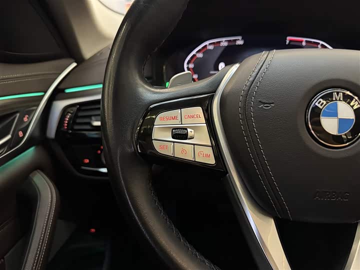 Фото 27 - BMW 5 Series