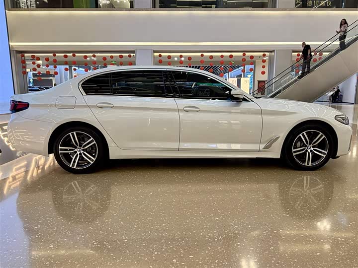 Фото 4 - BMW 5 Series