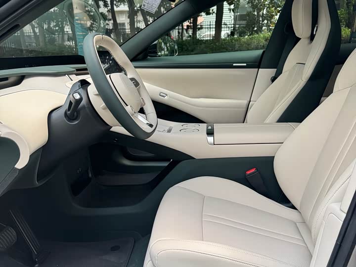 Фото 9 - Xiaomi YU7