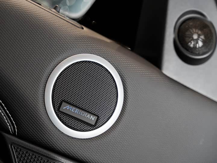 Фото 13 - Land Rover Discovery