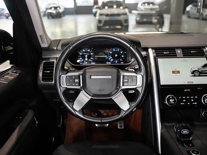 Фото 21 - Land Rover Discovery