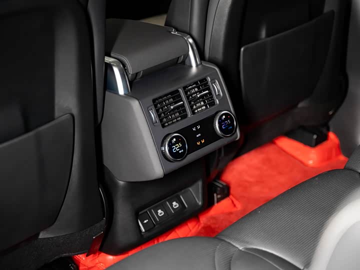 Фото 24 - Land Rover Discovery