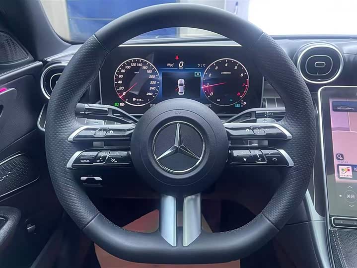 Фото 12 - Mercedes-Benz C-Class