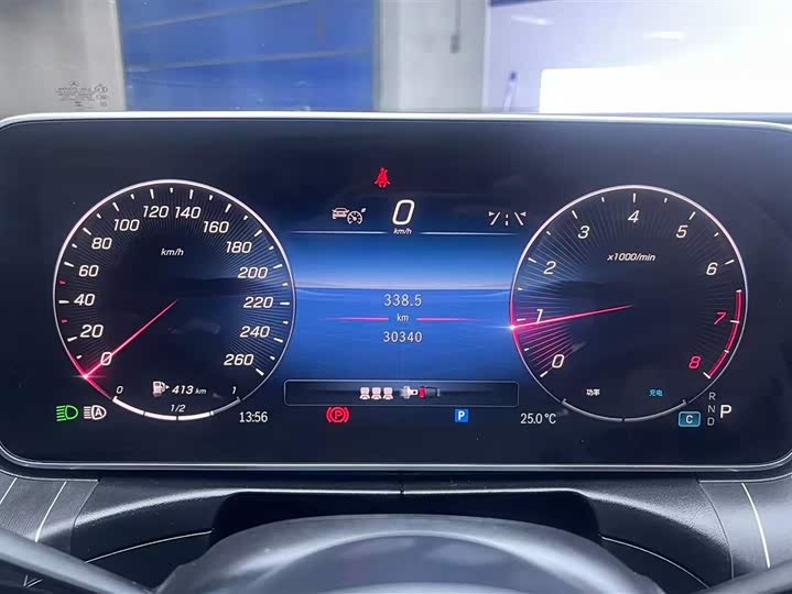 Фото 13 - Mercedes-Benz C-Class