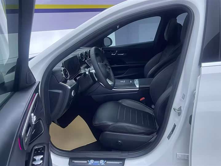 Фото 16 - Mercedes-Benz C-Class