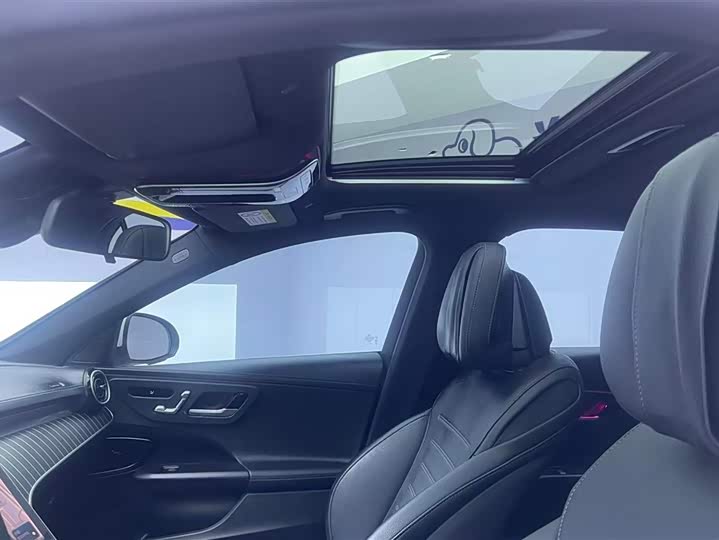 Фото 19 - Mercedes-Benz C-Class