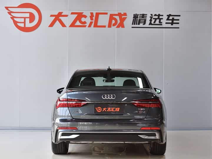 Фото 4 - Audi A6L