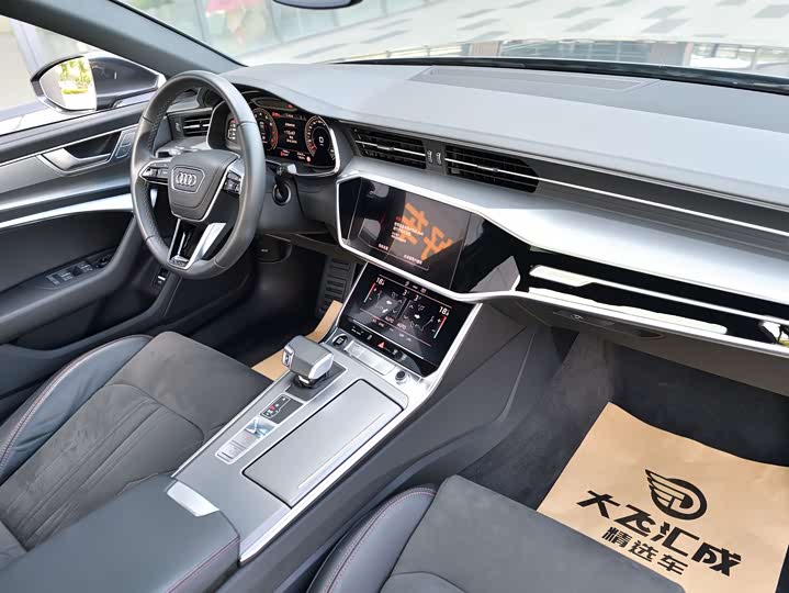 Фото 6 - Audi A6L
