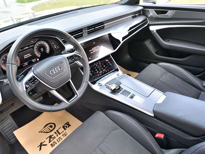 Фото 7 - Audi A6L