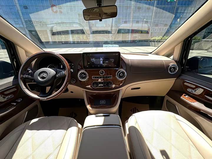 Фото 12 - Mercedes-Benz Vito