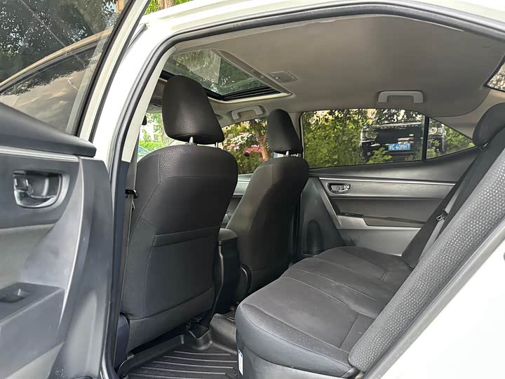 Фото 6 - Toyota Levin Hybrid