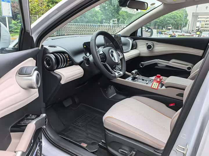 Фото 4 - BYD Yuan Plus