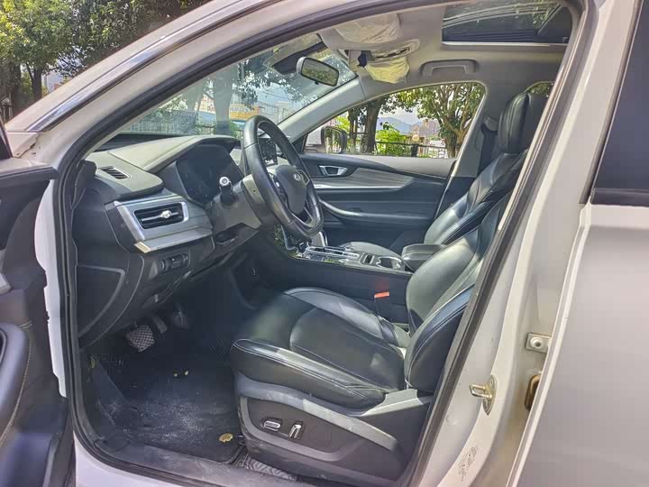 Фото 4 - Chery Tiggo 8