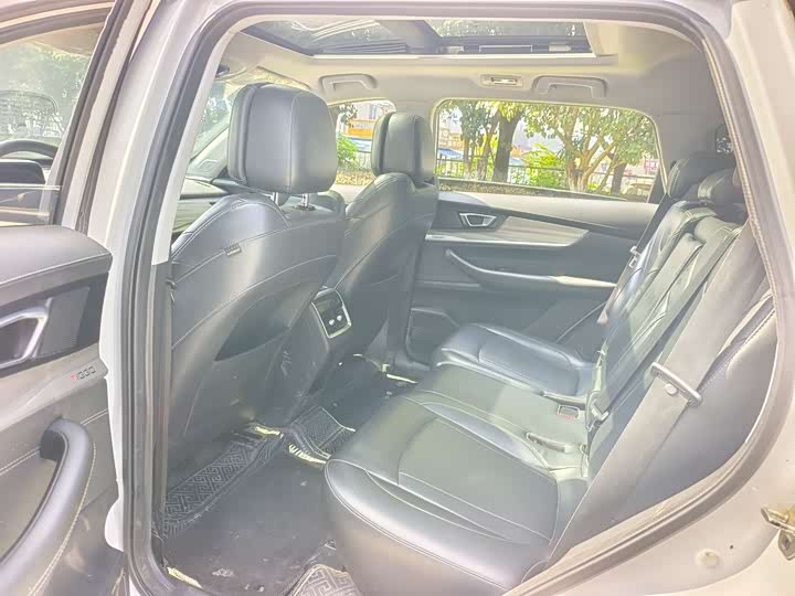 Фото 8 - Chery Tiggo 8