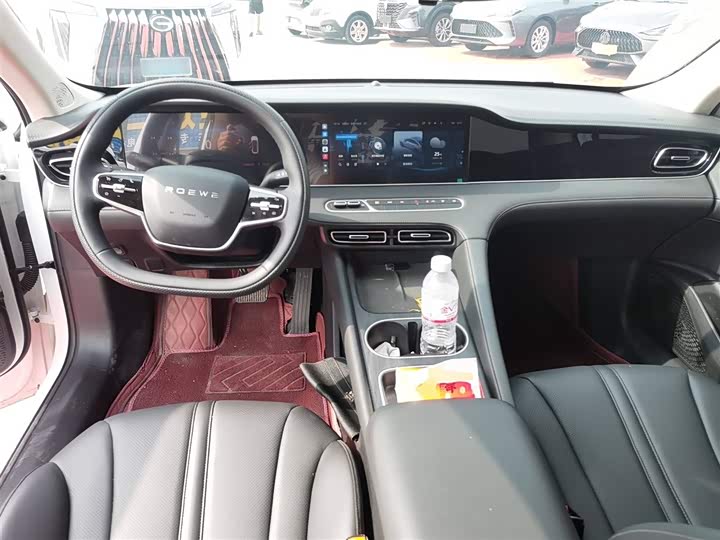 Фото 10 - Roewe D7