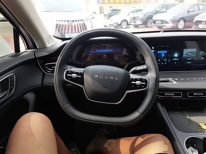 Фото 11 - Roewe D7