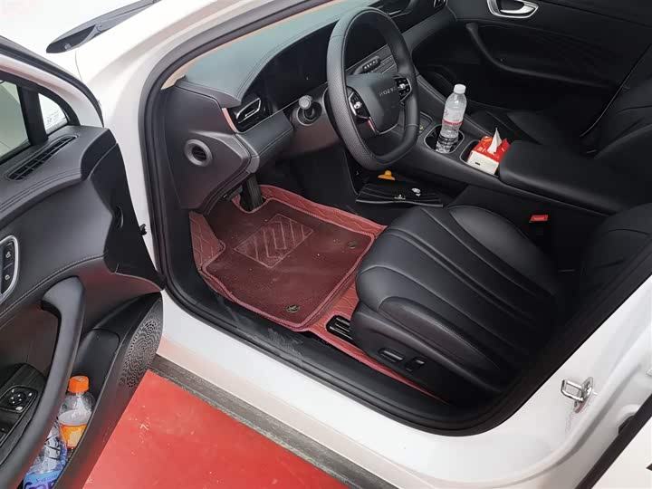 Фото 16 - Roewe D7