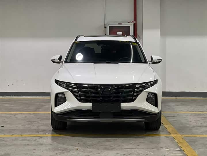 Фото 2 - Hyundai Tucson L